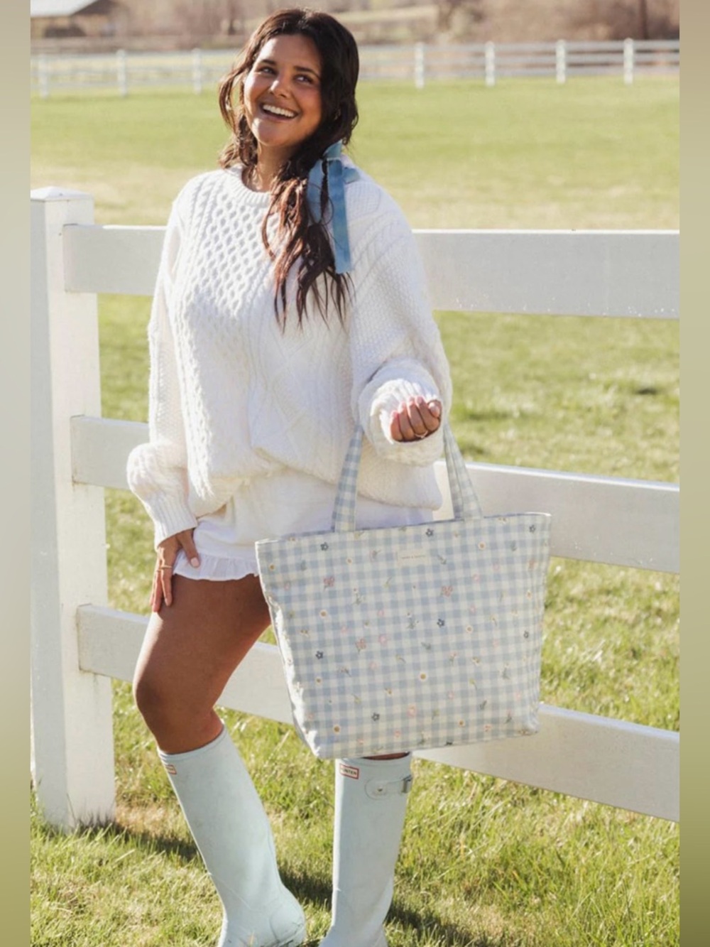 Poppy & Peonies Blue Gingham Tote - Picture 5 of 6